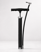 Bomba de aire manual M-500 EMYASA color negro